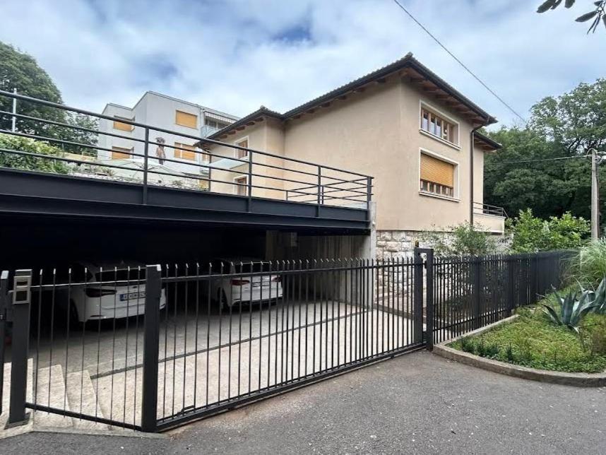 Apartman Villa Pecine Rijeka Zewnętrze zdjęcie